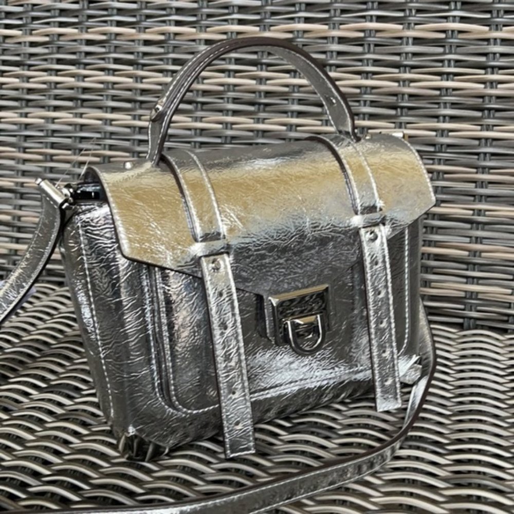 Michael Kors Manhattan Medium School Satchel - Picture 8 of 16